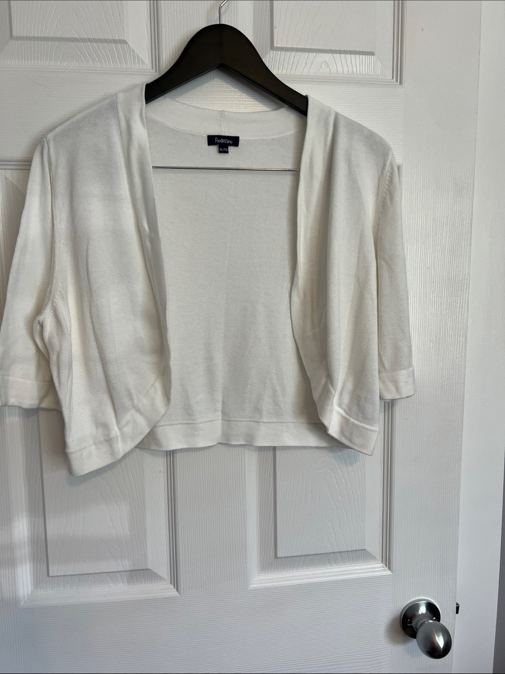 Reitmans White Cropped Open-Front Knit Shrug